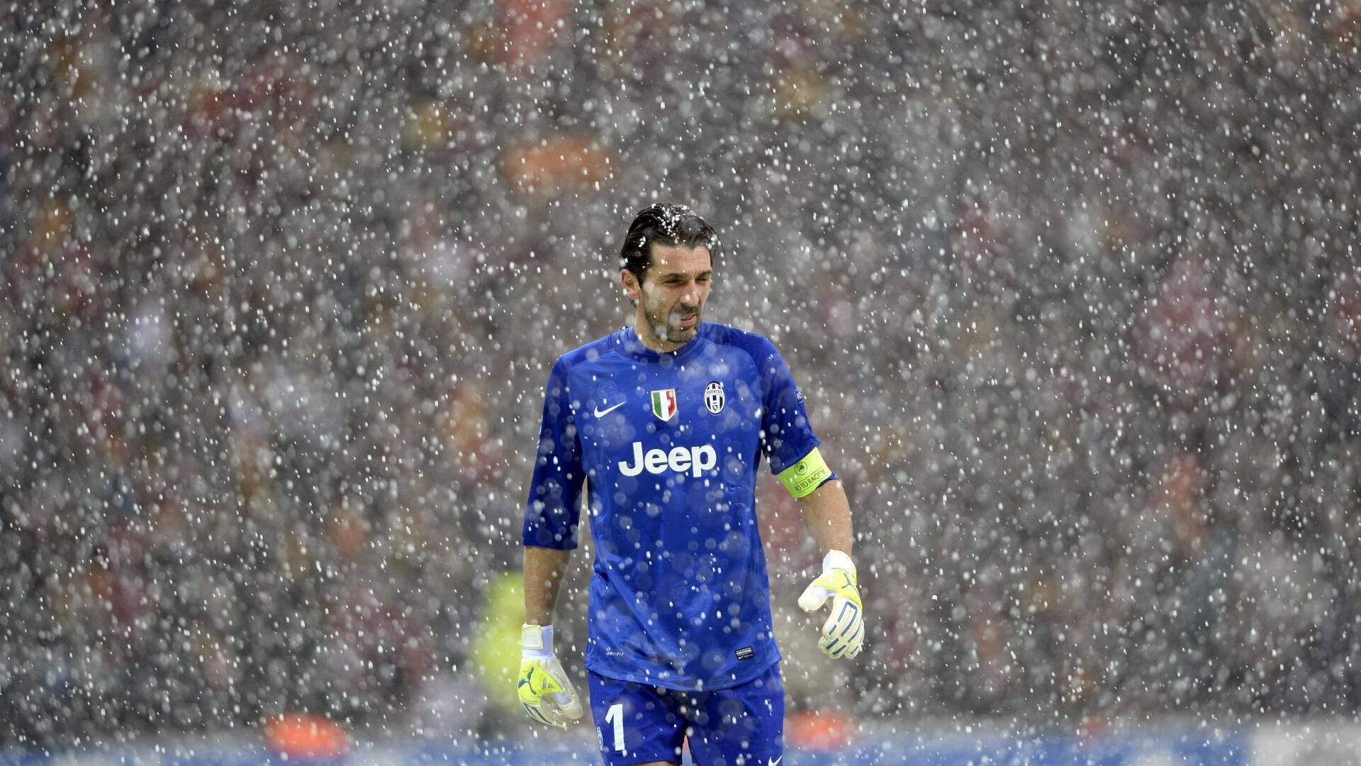 安东·李恩:精准传球与出色的防守使他成为全黑队不可或缺的核心